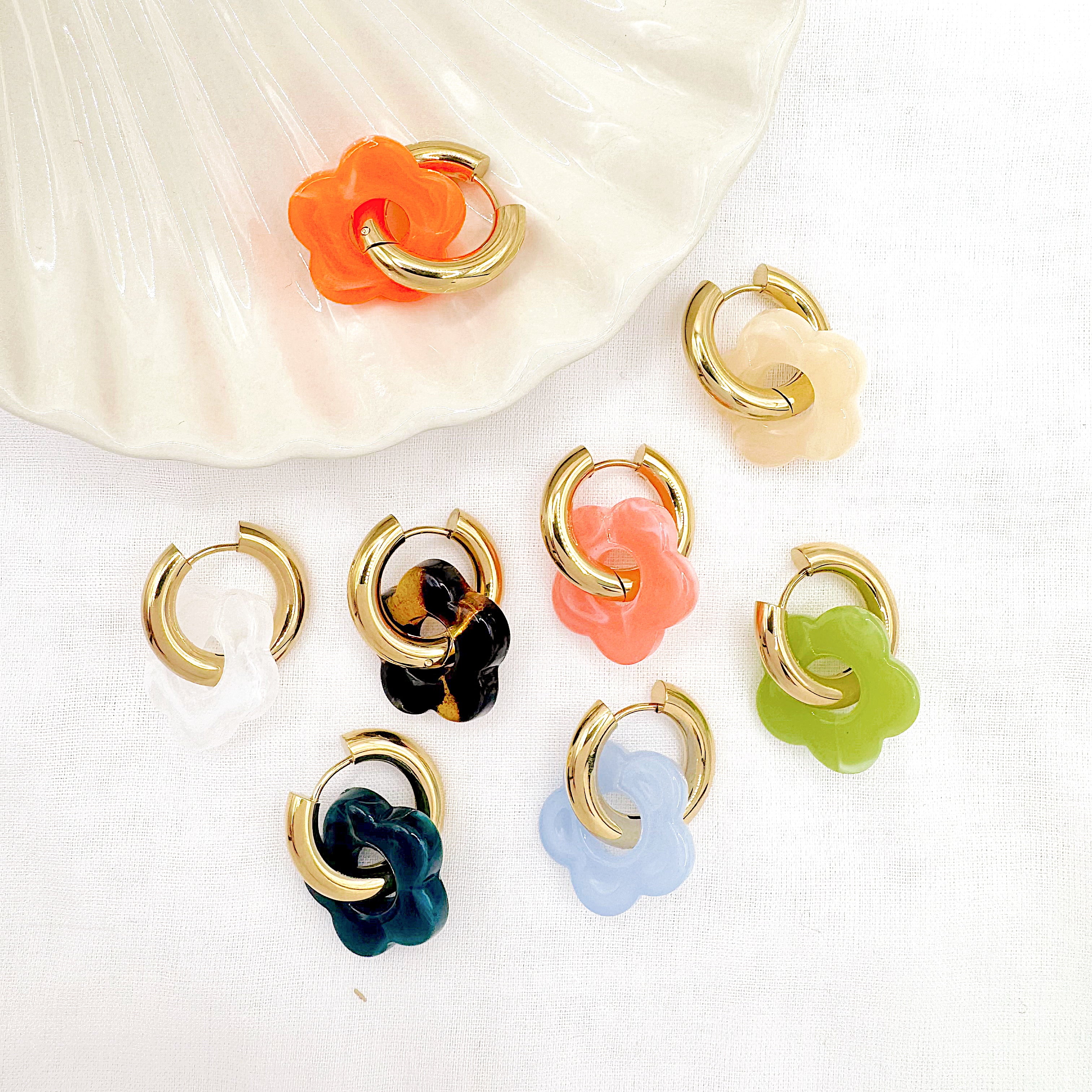 BOUCLES D'OREILLES