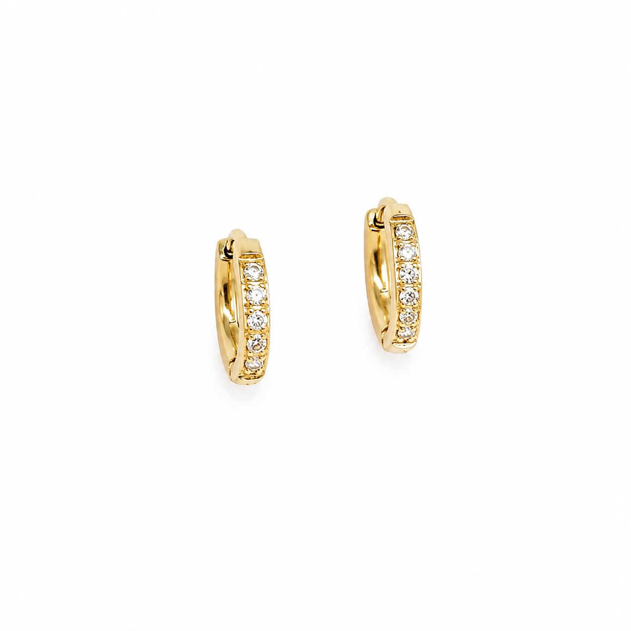 Boucles Mellow, mini créole pavée de zirconiums en acier inoxydable doré