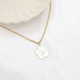 COLLIER LYSIA