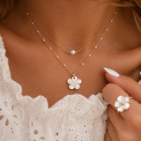 COLLIER DAPHNE