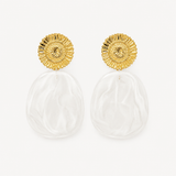 Boucles Louise, marguerite texturée et pendant en acétate translucide, acier inoxydable doré