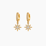 Boucles Mirrea, créole pavée de zirconiums et étoile, laiton doré