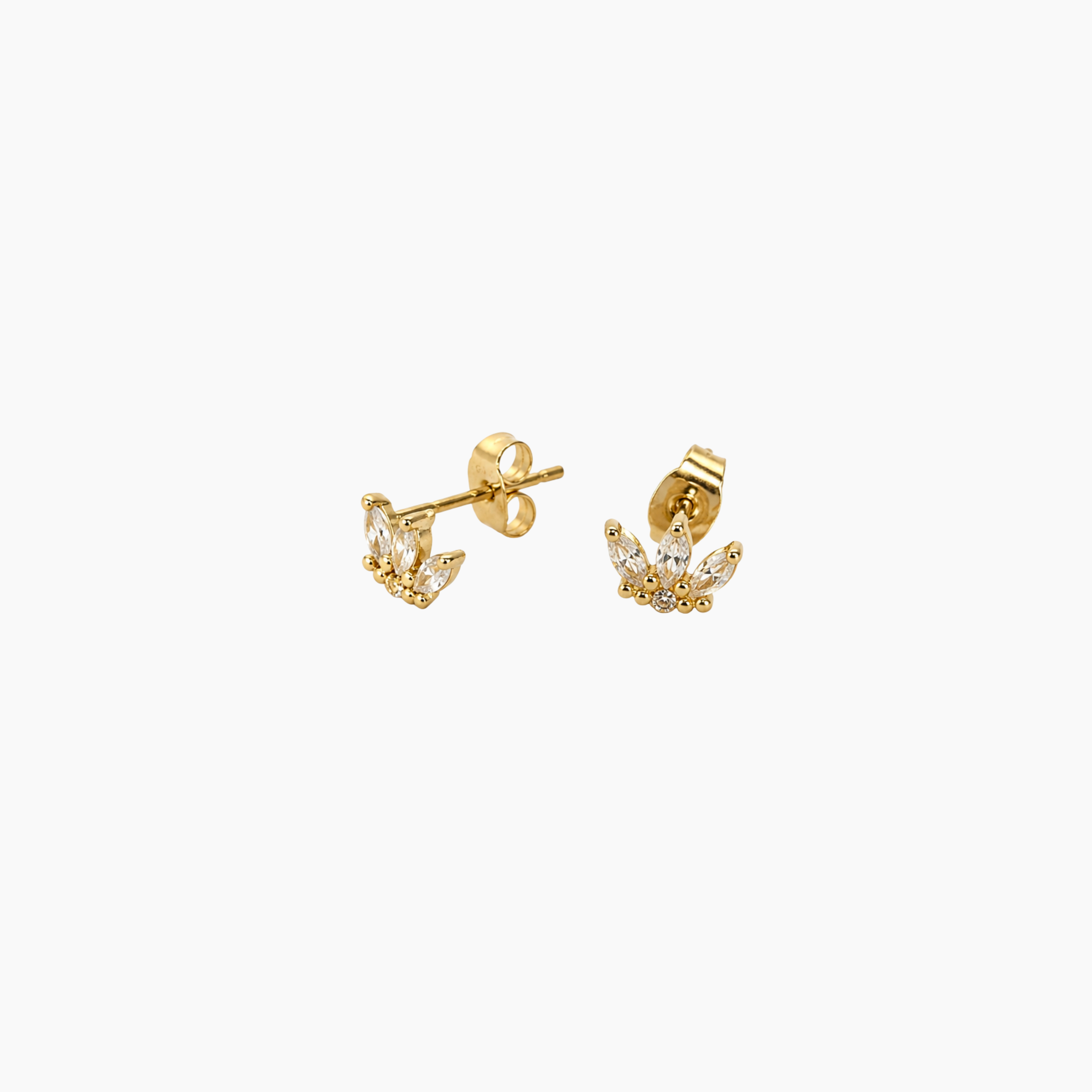 Boucles Dorene, puce sertie de trois zirconiums en laiton doré