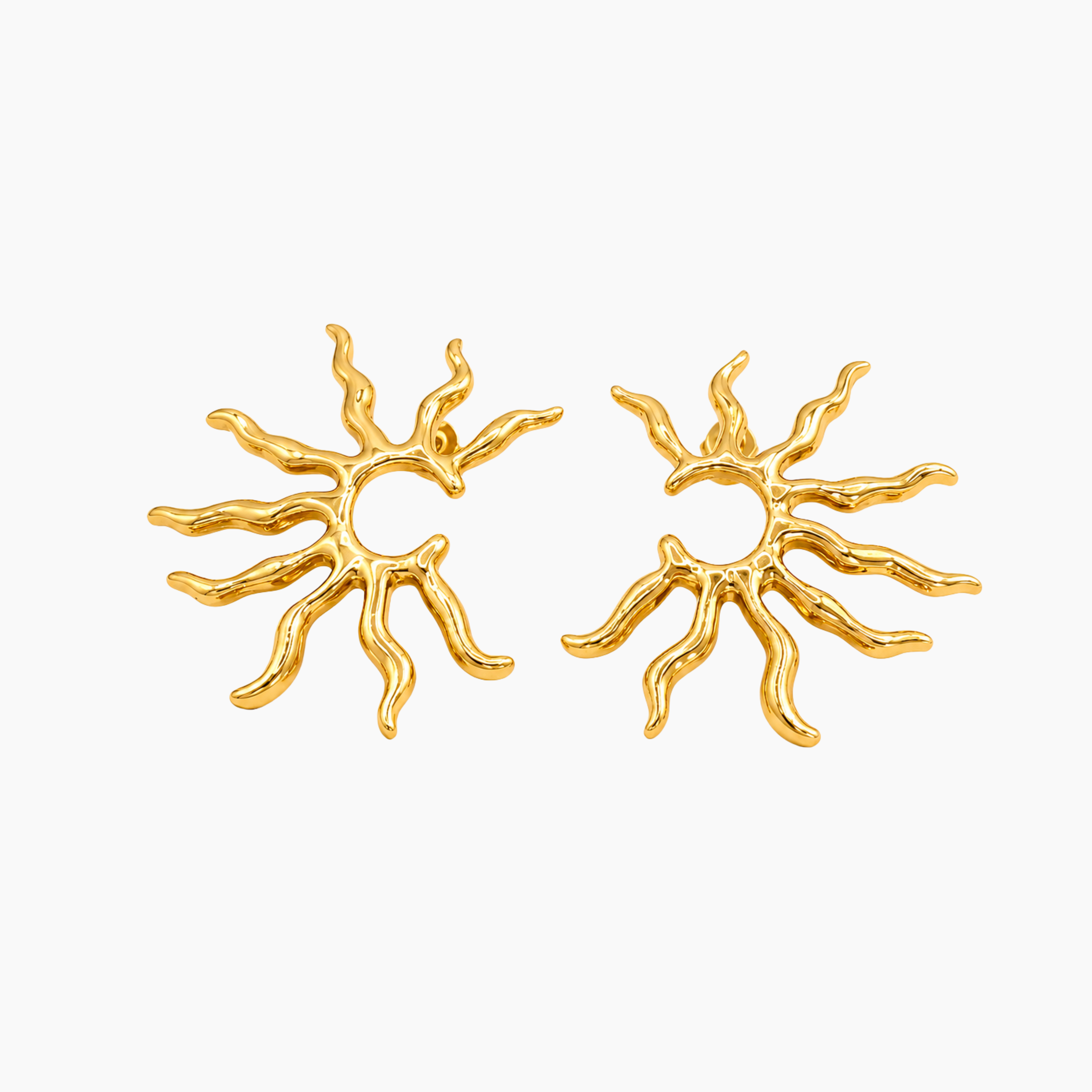 Boucles Lyssane, demi-soleil aux rayons ondulés, acier inoxydable doré