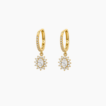 Boucles Indelia, créole fine et pendentif soleil en laiton doré