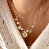 COLLIER PAUSE
