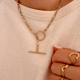 COLLIER RAYE