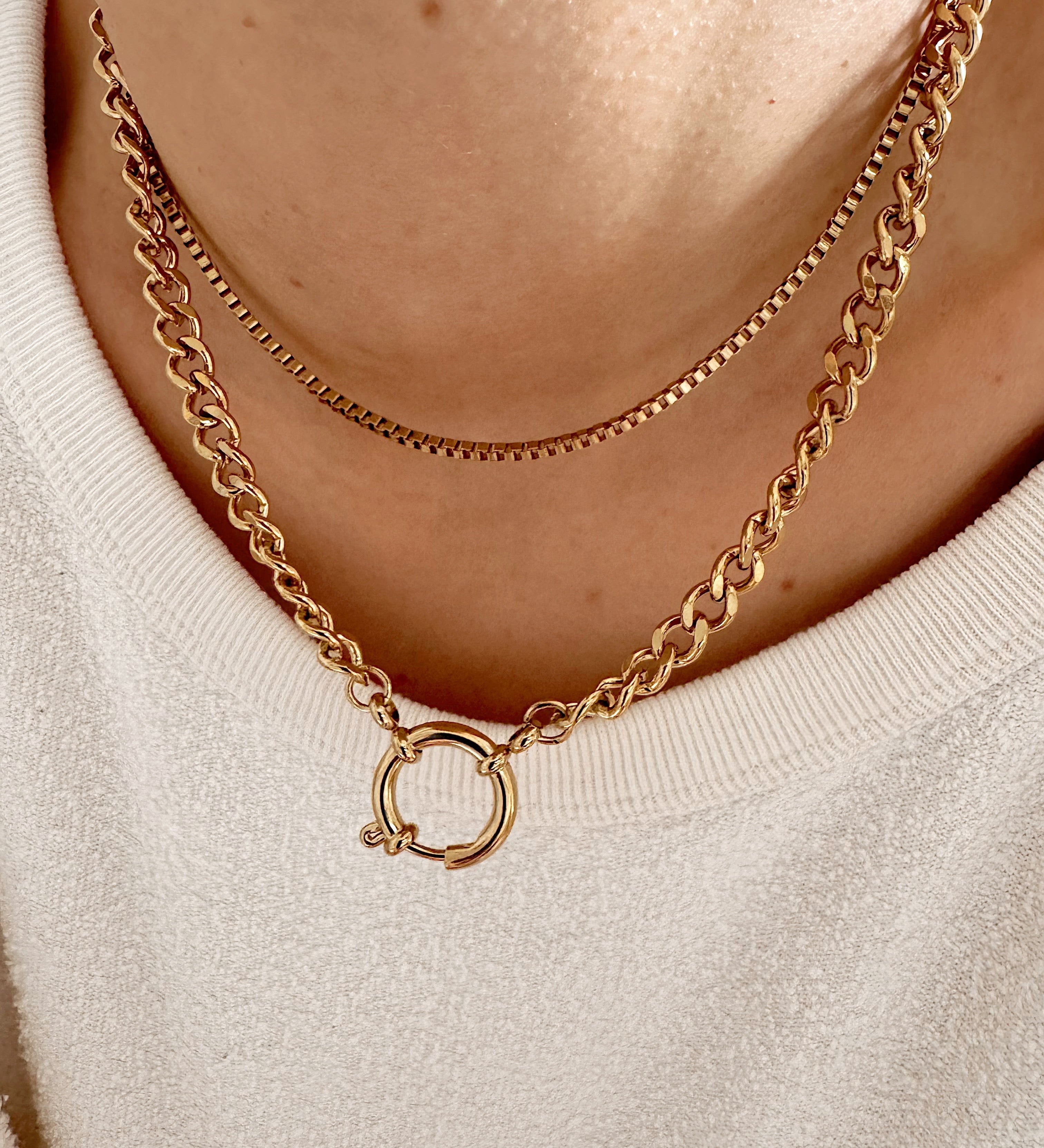 COLLIER LIORA